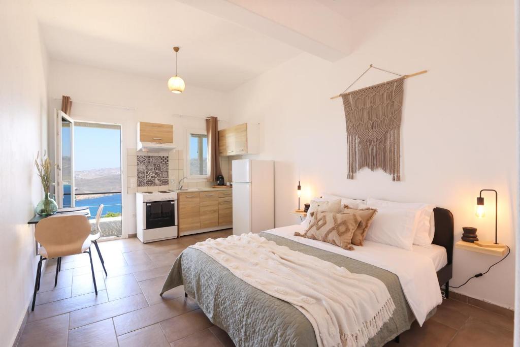 Ftelia Apartment | ēnNĒ Studios for Views & Tranquility