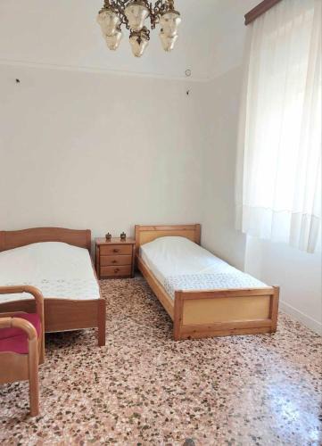 Athens Hostel | Κρεβάτια σε κοιτώνα 5' from metro