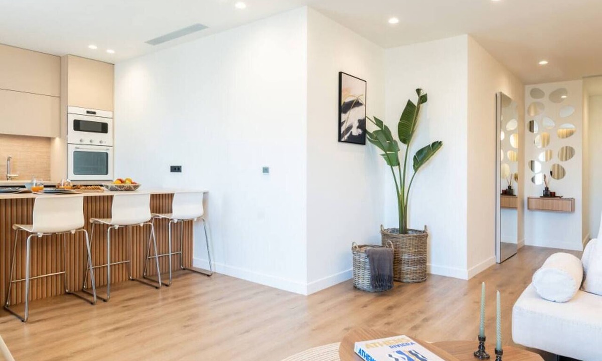 Voula Apartment | 2-BD Luxury Apt Sea View Balcony near the beach