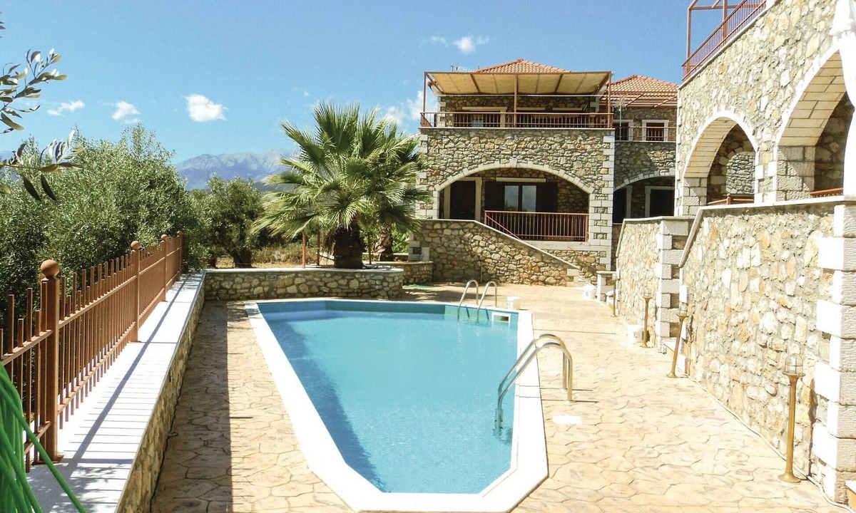 Paralia House | 2 bedroom beautiful home in Astros Peleponese