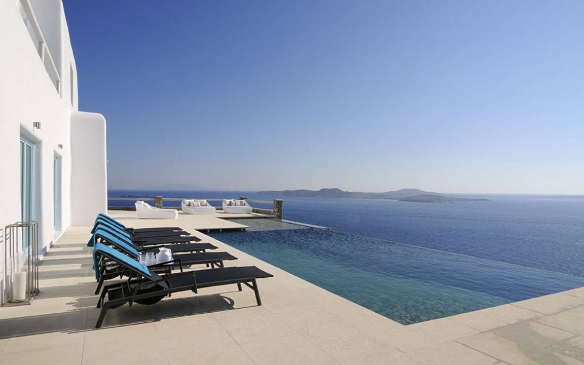 Agios Ioannis Villa | 550 m² Villa ∙ 7 bedrooms ∙ 14 guests