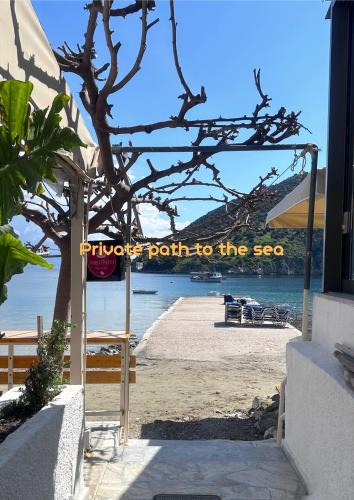 Tolo Apartment | A&K Seafront Apartment 10m to Beach-Private Access,Tolo