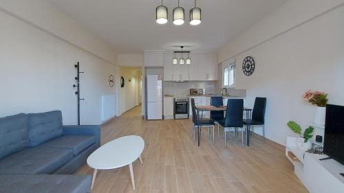 Nikaia-Agios Ioannis Rentis Apartment | A modern renovated maisonette Nikaia