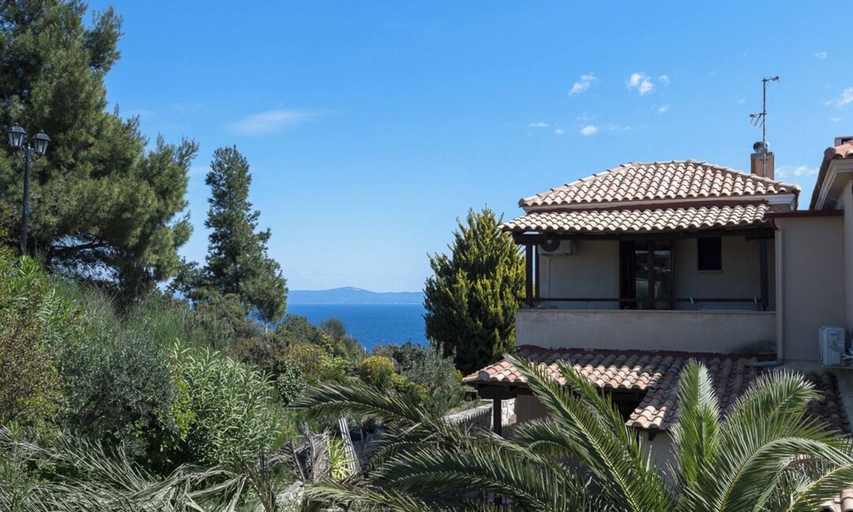Afytos Villa | Afytos Villa Pearl by Luxlikehome
