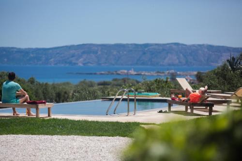 Kaliviani Apartment | Agarathos Rooms & Pool Kaliviani -On the road to Balos