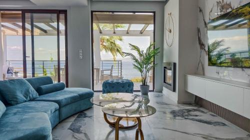 Kassandra Villa | Agnanti villa Seafront with Pool