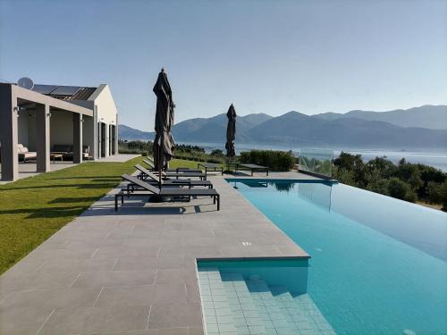 Paliki Villa | Alekos Beach Houses-Elia Villas