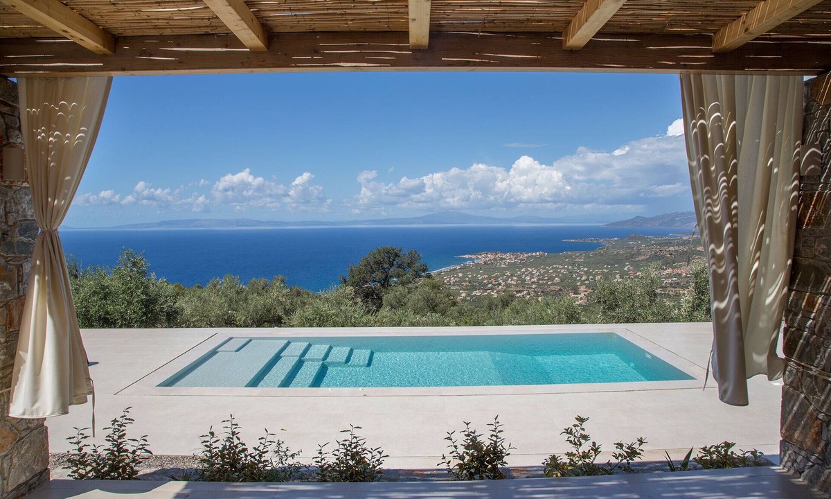Lefktron Villa | Alisseos Villa North Peace & luxury simply enjoy