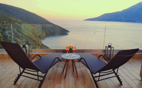 Platees Apartment | Alkyon Suites