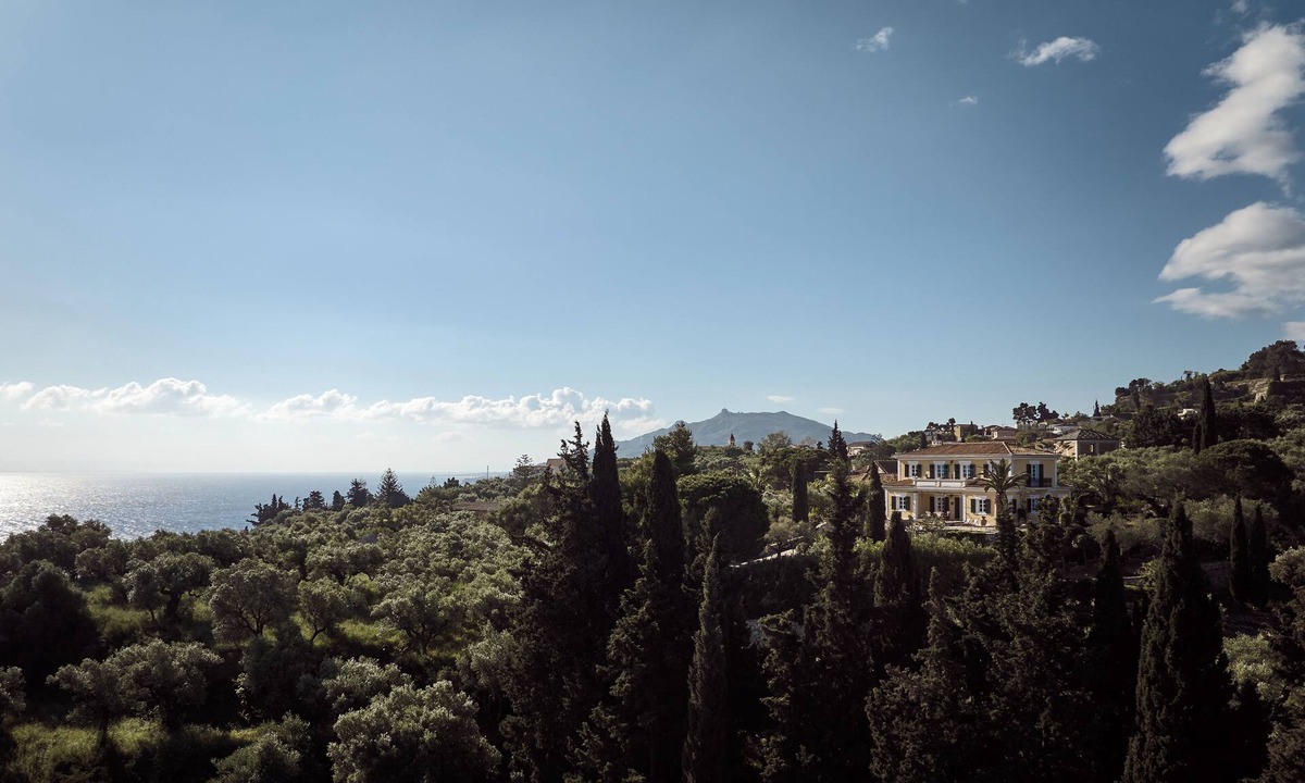 Zakynthos Town Villa | Almeira 4000m2 Estate, for Unparalleled Seclusion