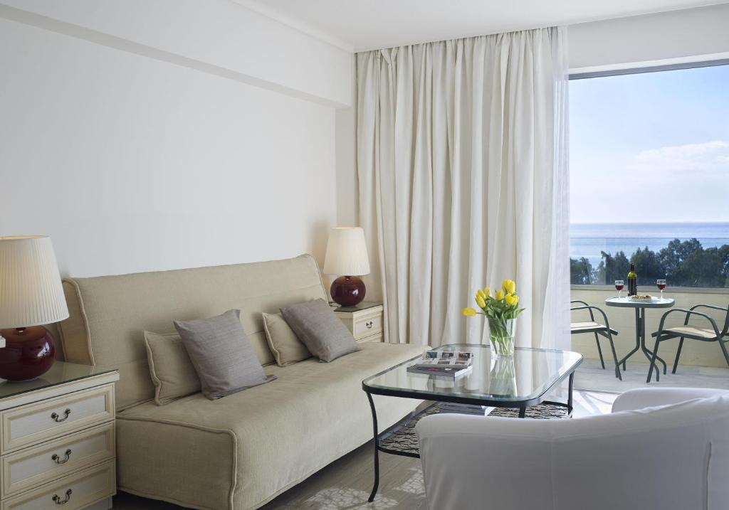 Vouliagmeni Hotel | Amarilia Hotel