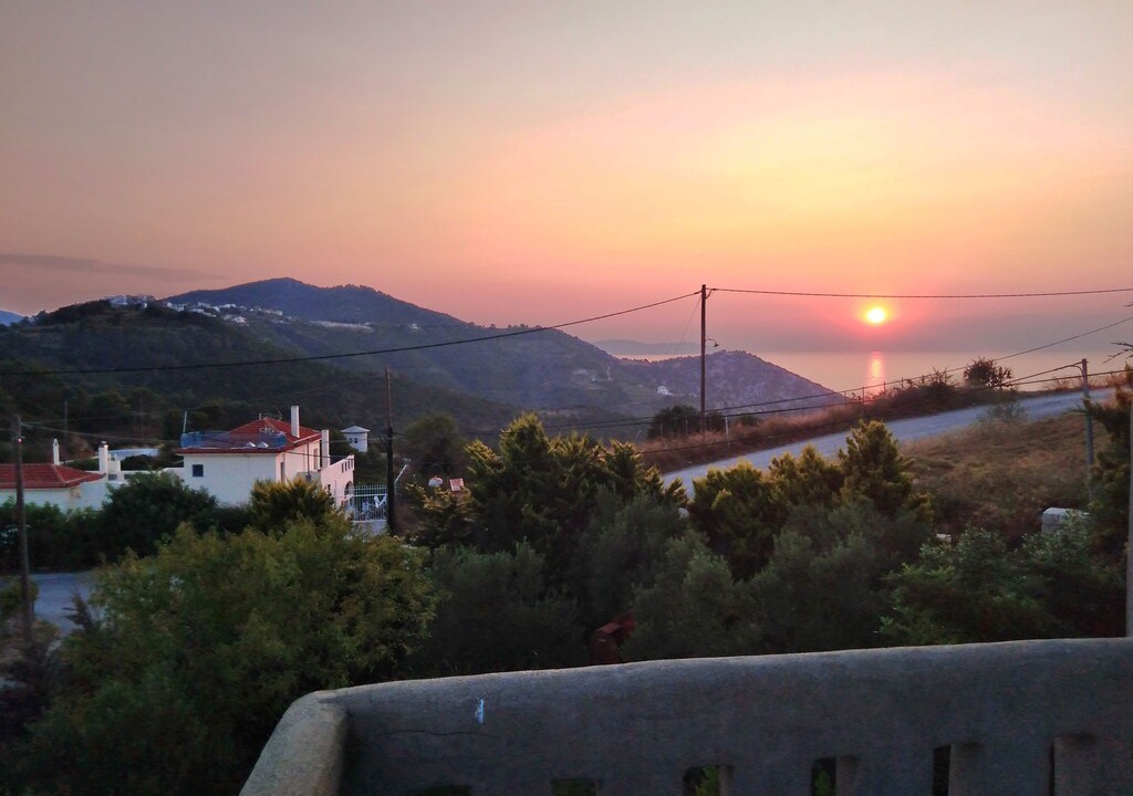 Alonissos House | Angel Sunset Suite...