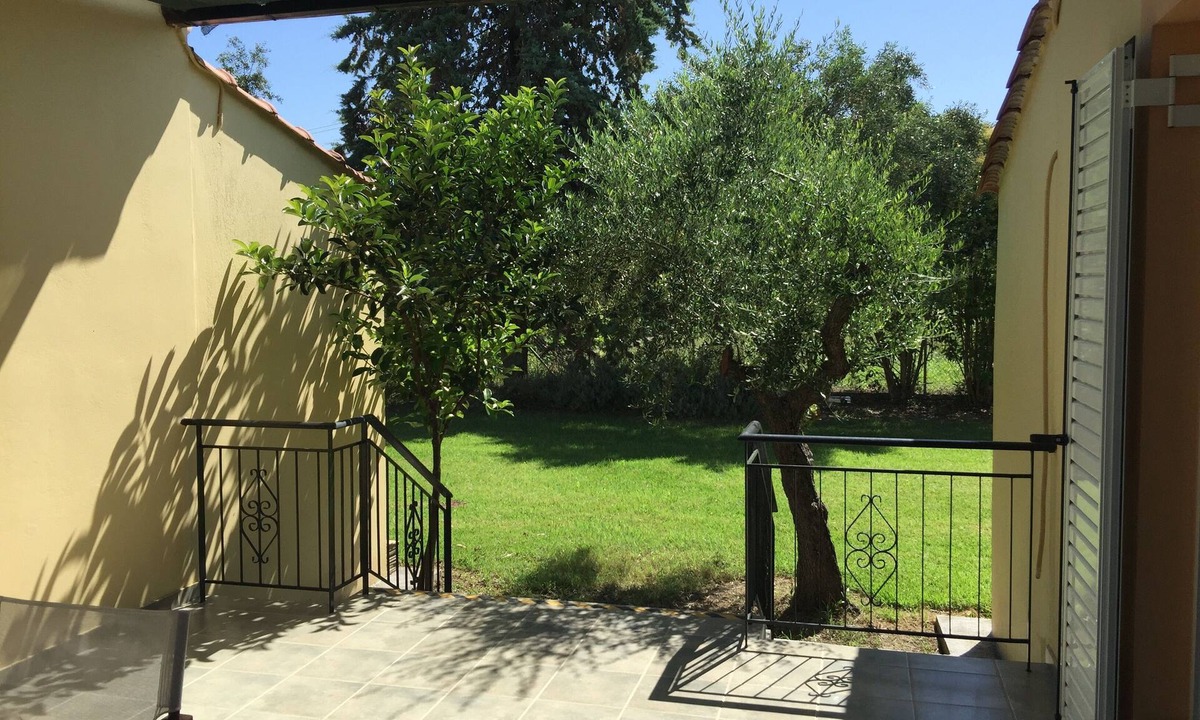Lepreo Bed & Breakfast | AnthosGuestHouses in Kakovatos