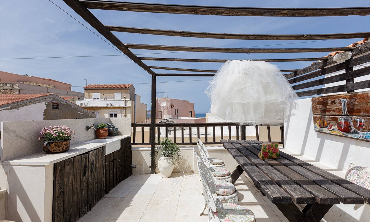 Old Town Rethymnon House | Antonia's rustic house - Old town view