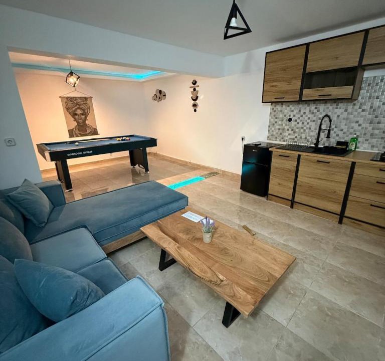 Trifylia Apartment | AoraStays