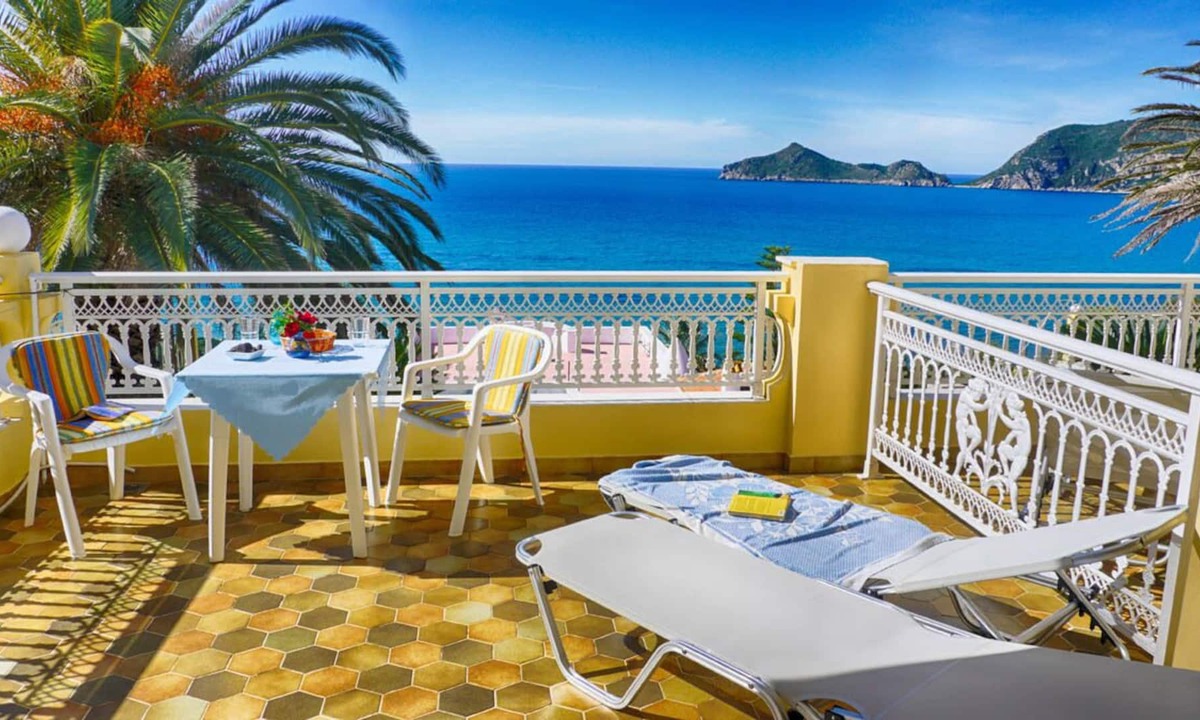 Agios Georgios Pagon Apartment | Apartment for 2 people in Agios Georgios Pagi - sea view - direct beach location