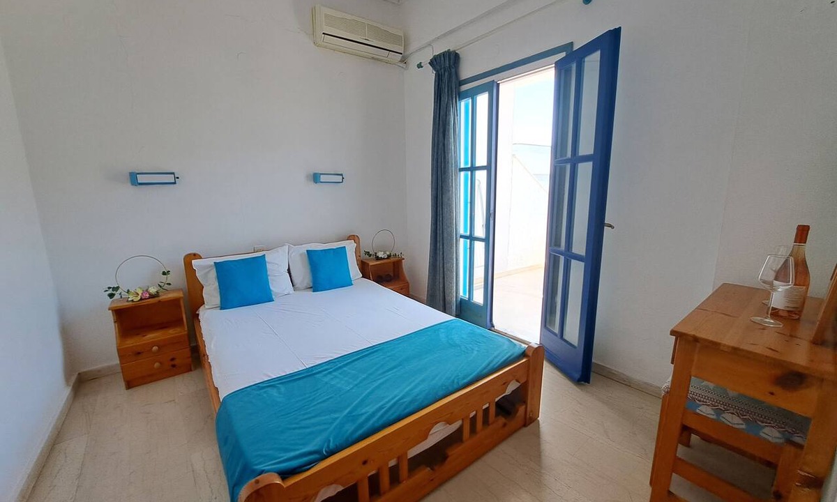 Agia Pelagia Hotel | Apollonia apartments- Cozy apartment next to the beach with sea view