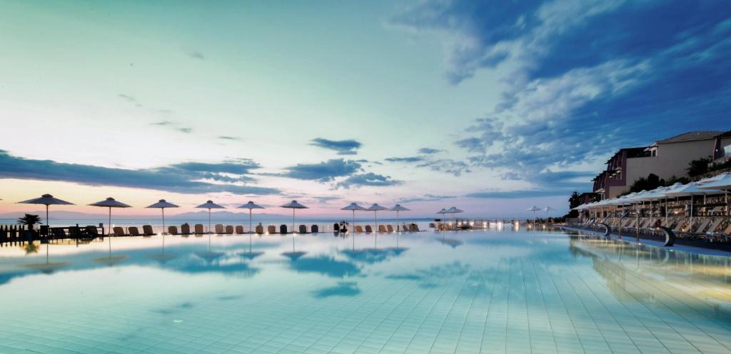 Skala Resort | Apostolata Island Resort & Spa