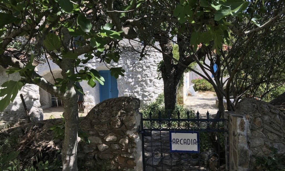 Tiros House | Arcadia, an idyllic, unique, and traditional farm