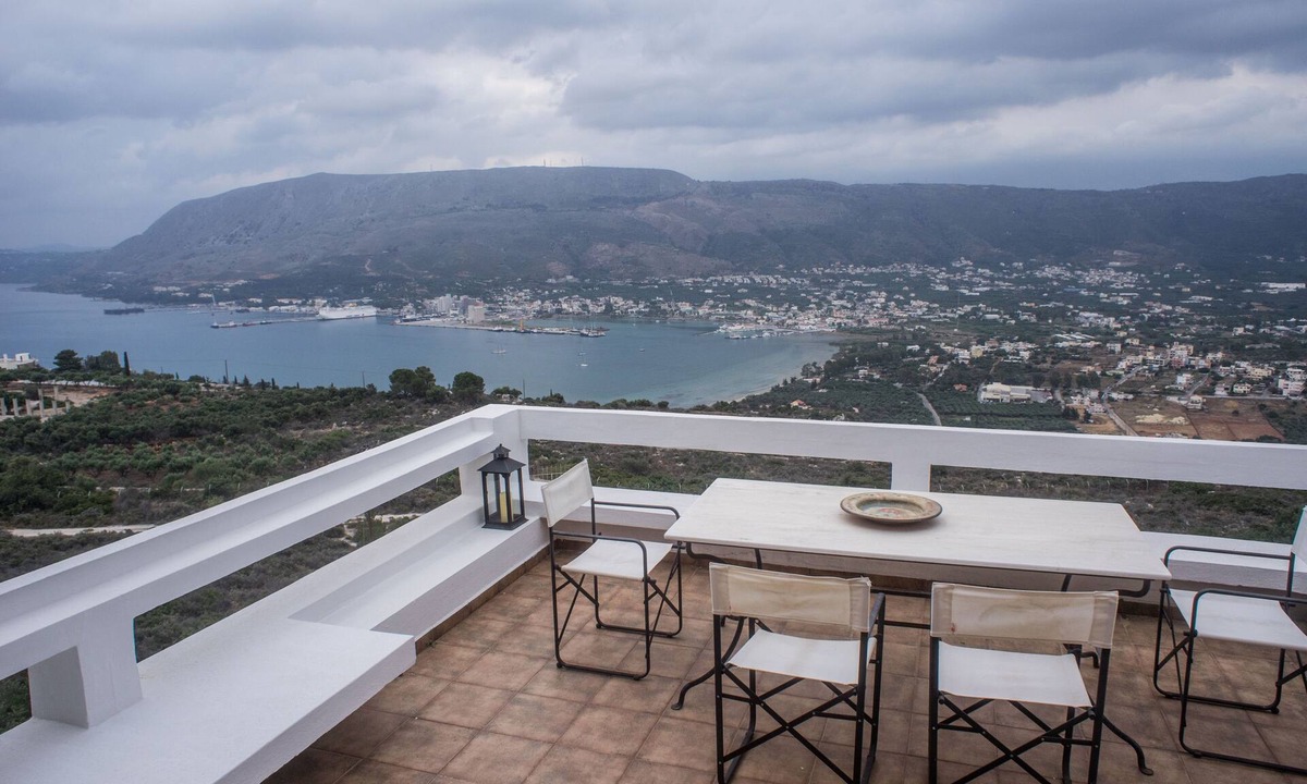 Chania House | Architect designed Cretan Sea Vista