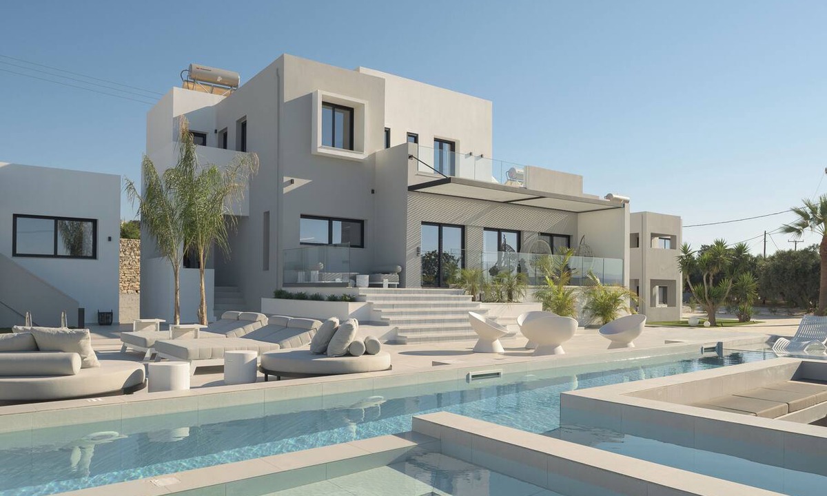Pigianos Kampos Villa | Ariselia Villa, Grand Spaces, Wellness & Play