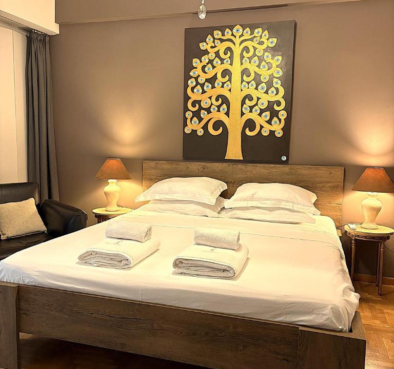 Goudi Apartment | Art Interior Apartment in Athens next to Metro Stations & All Hospitals