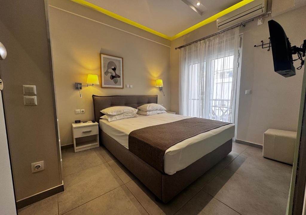 Kypseli Apartment | Athens Stay 15 Hotel-Style Room, King Bed & Private Balcony