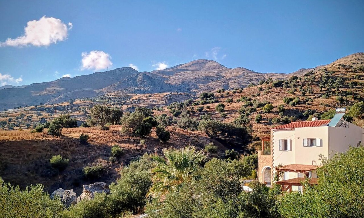 Vizari Villa | Award winning family villa on south coast of Crete