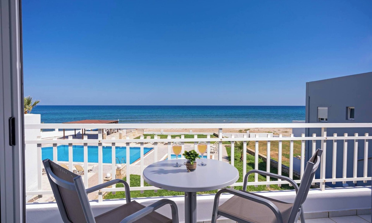 Rethymno Apartment | Azure Seaside Apt#8