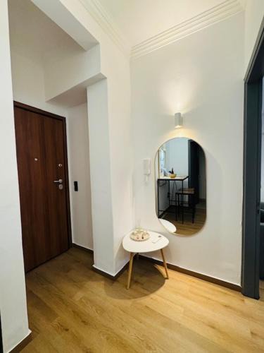 Zavlani Apartment | B&G in the center of Patras