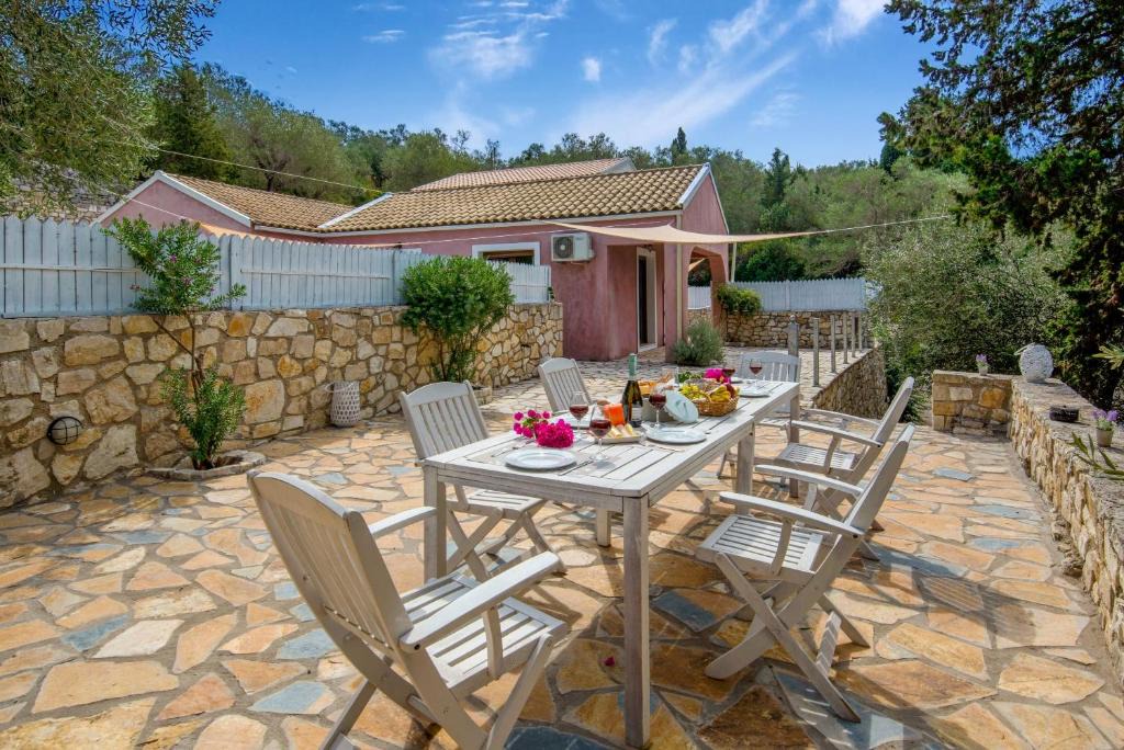 Ieromonachos Apartment | Bask in the Beauty of Paxoi - Kirki's Summer Retreats with Private Jacuzzis