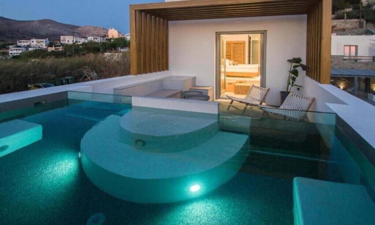 Kini House | BH788 - C - Suite Syros