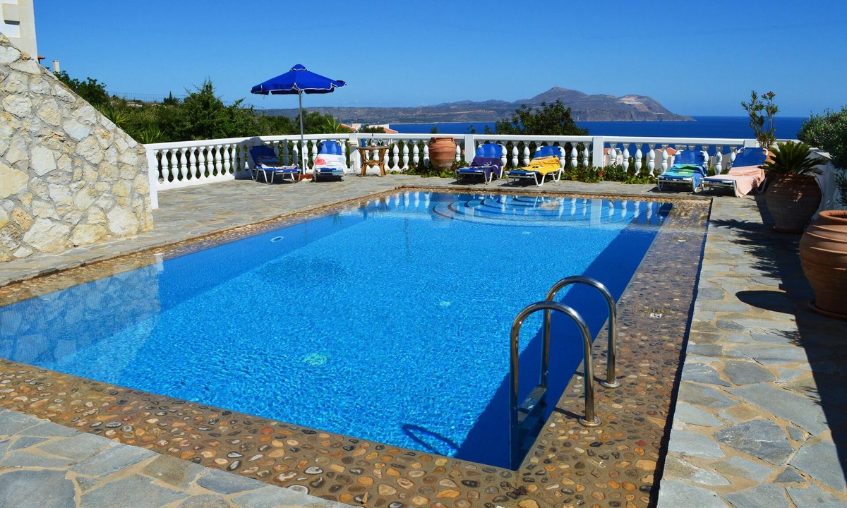 Kokkinon Khorion Villa | Big pool ★ Sea view ★ Greek Blue & White Villa