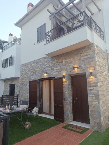 Nees Pagases Villa | Bohobreeze