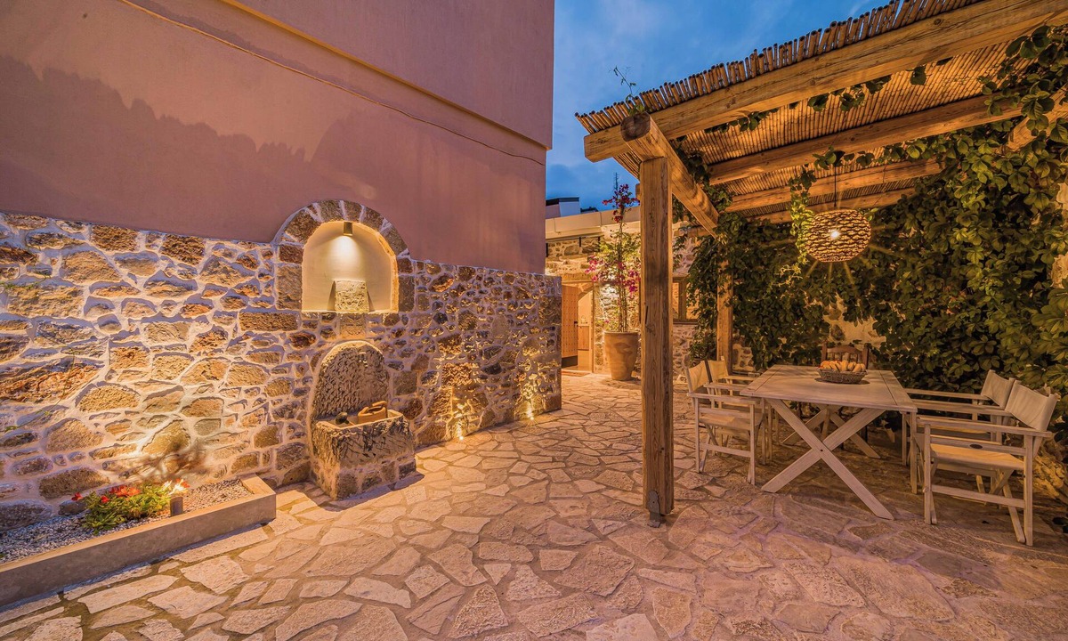 Malia House | Boutique Cretan house - Old Malia (Incl. Jacuzzi)