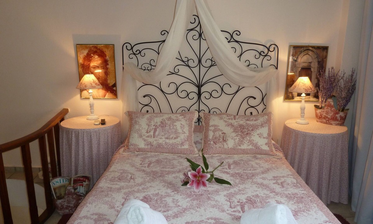 Atsipopoulo Apartment | Calergi 3 - Spring in Crete - Monthly Offer in Stylish Loft for Authentic Living