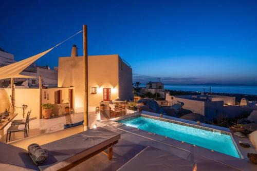 Finikia Villa | Casa Terra Vedema Oia - Privacy - Plunge Pool & Panoramic Sunset Terrace