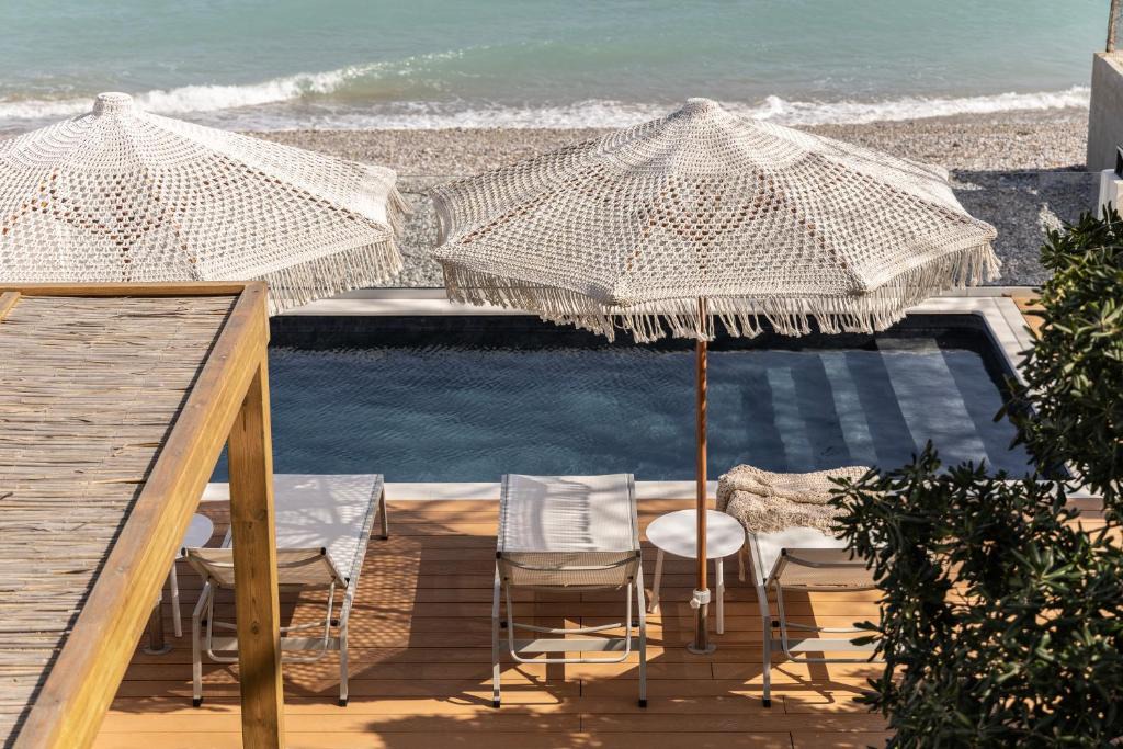 Kato Diminio Apartment | Cavo Dio 3 - Beachfront Bliss - Cozy Apt Pool Sunset