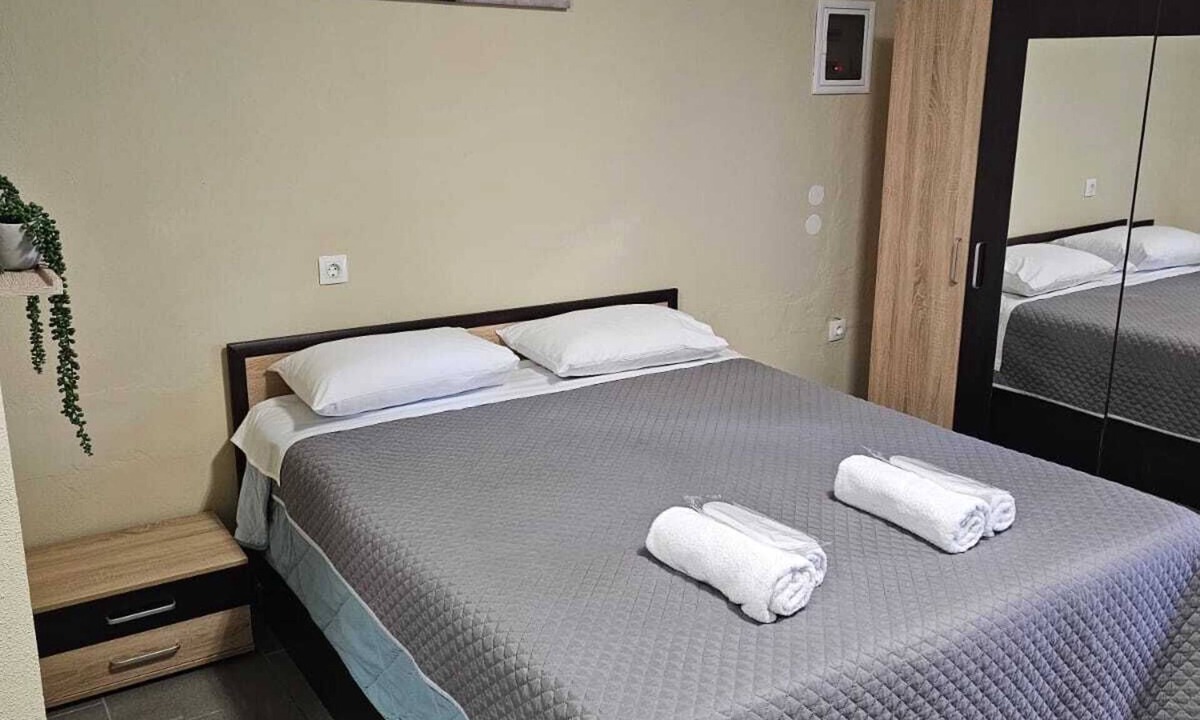 Alexandroupoli Apartment | Chous Cozy Studio - Central & Equipped Holiday Home