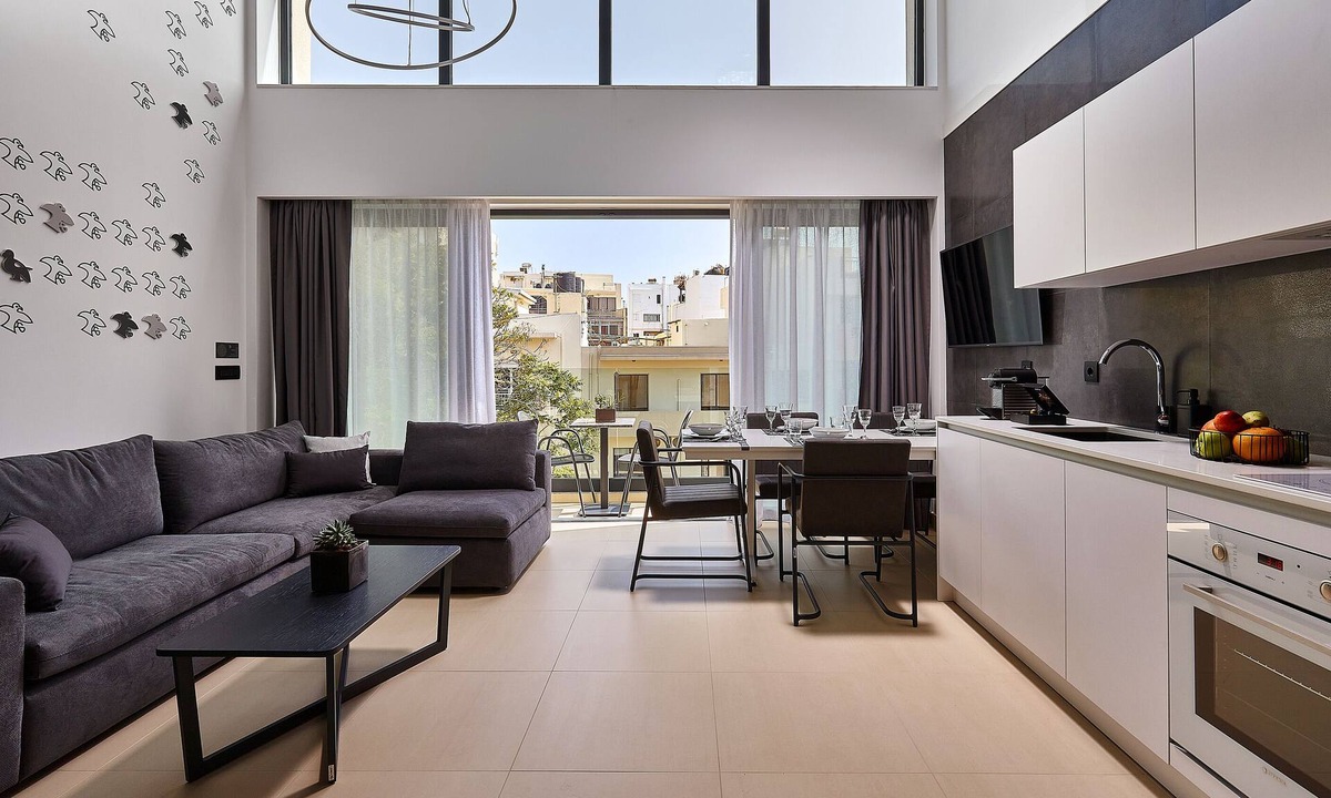 Heraklion House | City Lion by Semavi