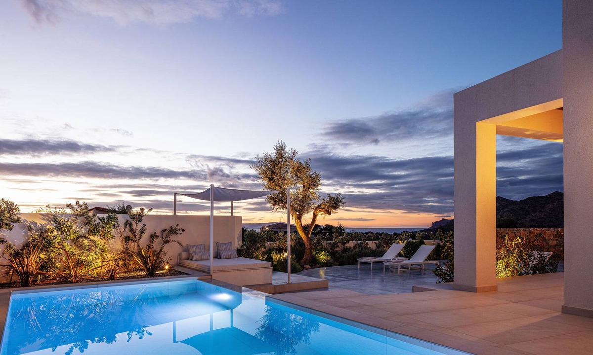 Akrotiri Villa | Cozy nature villa with sunset views near beaches