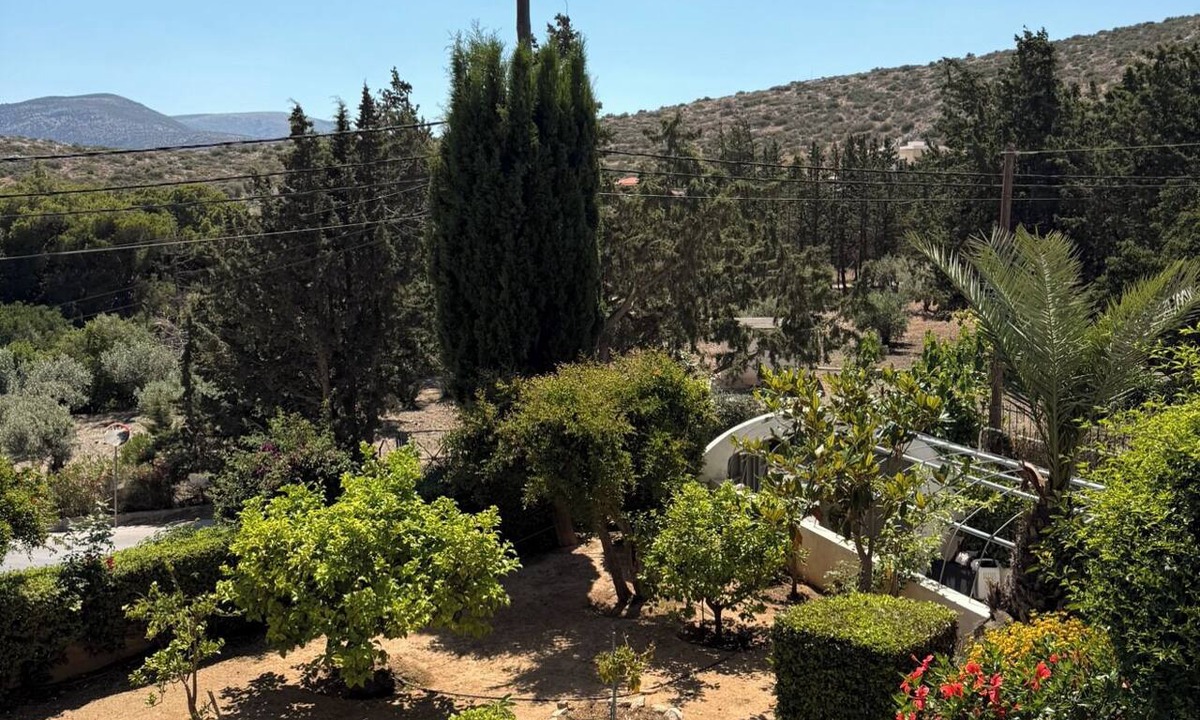 Porto Rafti House | Cozy Sea-View Maisonette with Garden in Porto Rafti