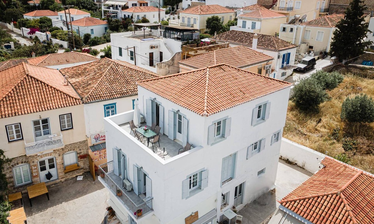 Spetses Villa | Dazzling Athens Villa | Port Royal Residence | 4 Bedrooms | Elegant Décor |.