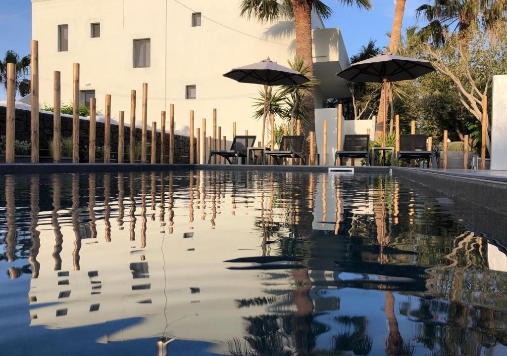 Kamari Apartment | Dragonfly Villas