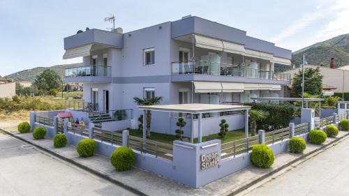 Stavros Apartment | Dream Studios