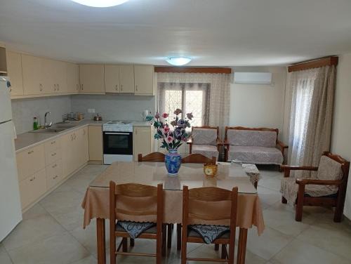 Leonidio Apartment | Eirini's House