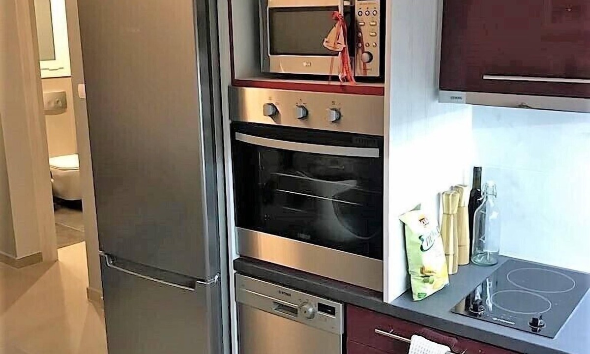 Neos Kosmos Condo | Elea Athens Apartment