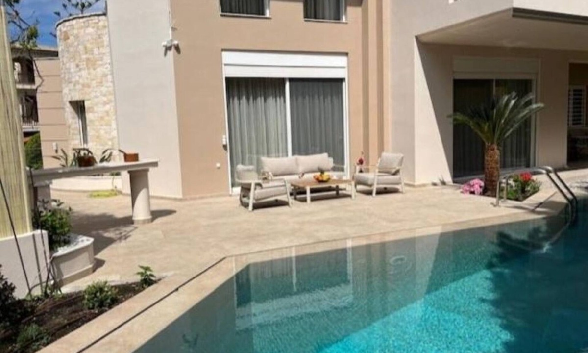 Vari-Voula-Vouliagmeni Villa | Elegant villa with pool in the Athens Riviera