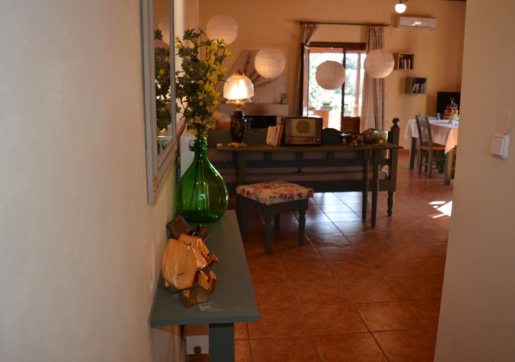 Vamos Apartment | Elianthos Villas/Villa Olive