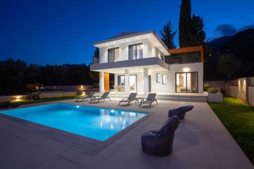 Nidri Villa | Elysian villas